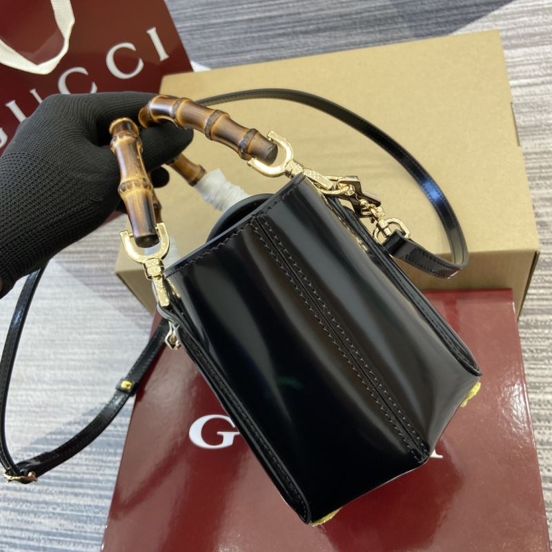 Gvc*1 tote bags